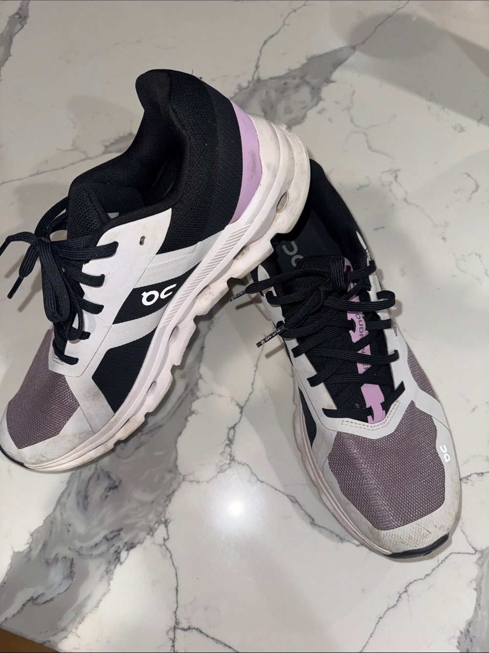 On Cloudrunner Women's Heron/Black-Size 11